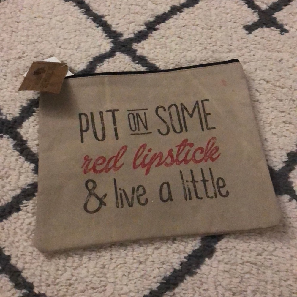 NWT Backroad Textiles Make Up Bag